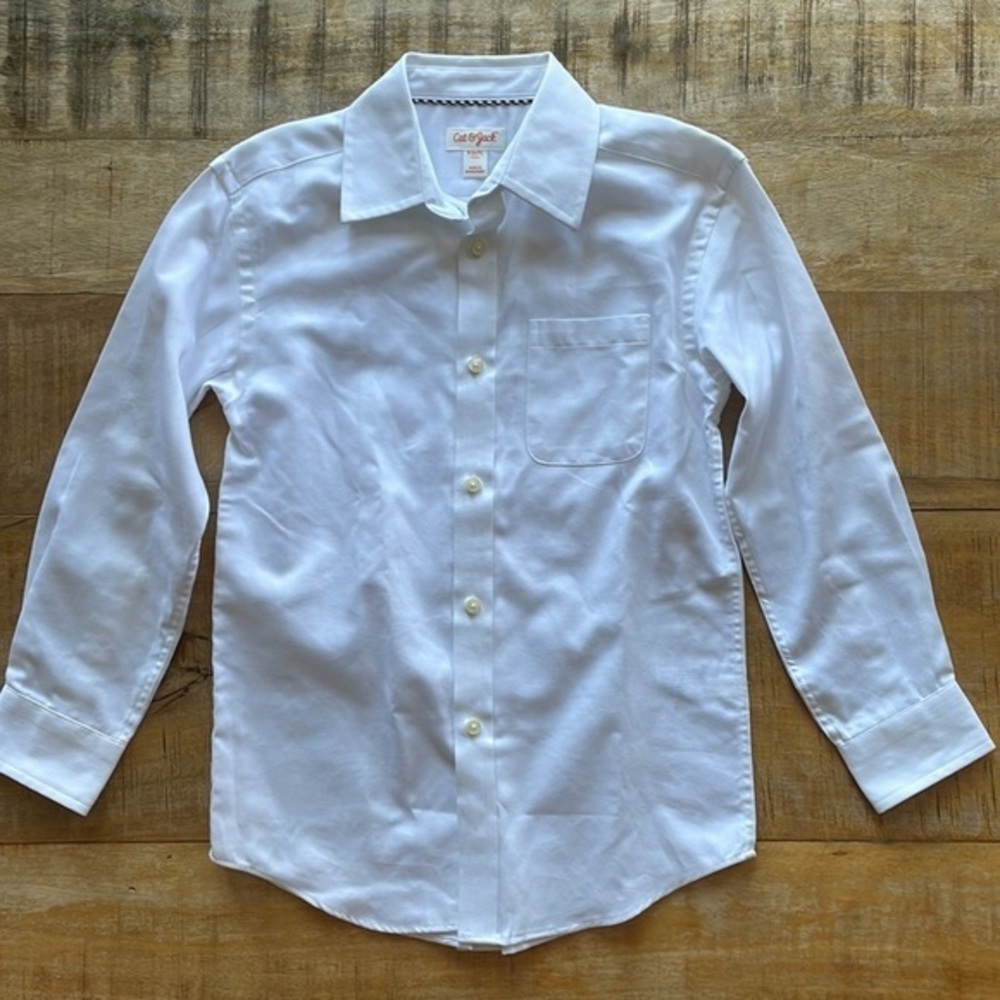 NWOT Cat & Jack boys dress shirt size S(6/7)